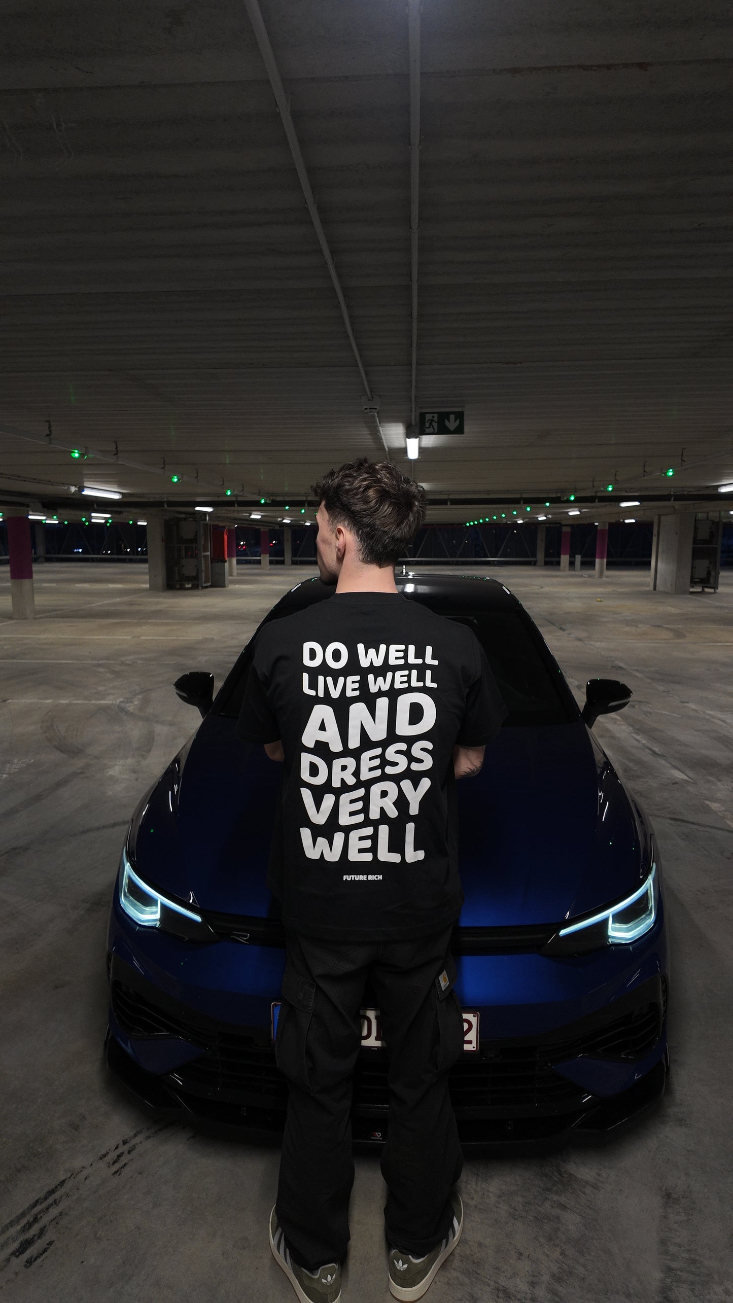 T-shirt backprinted Future Rich